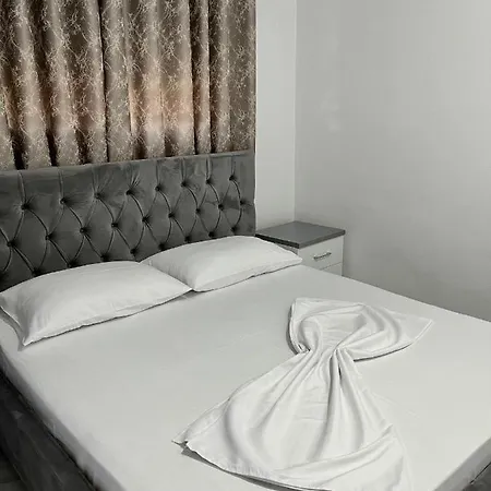 Xhefri's * Vlorë