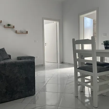 Xhefri's Apartment Vlore