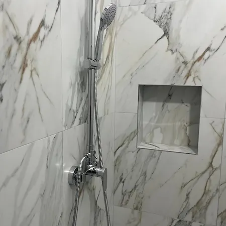 Xhefri's Apartmán *
