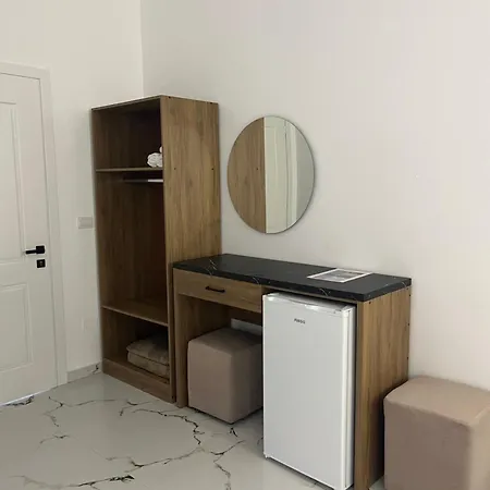 Apartman Xhefri's