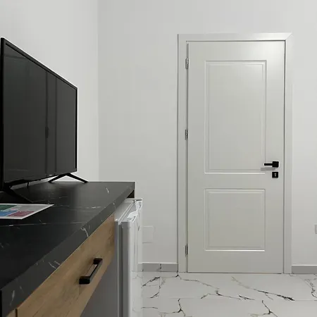 Xhefri's * Влёра