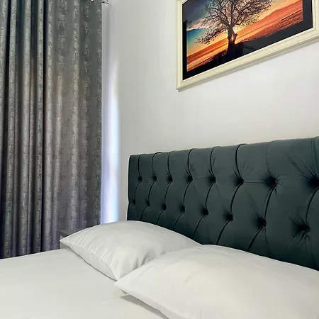 Xhefri's Apartmán *