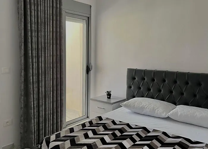 Xhefri's Apartmán *