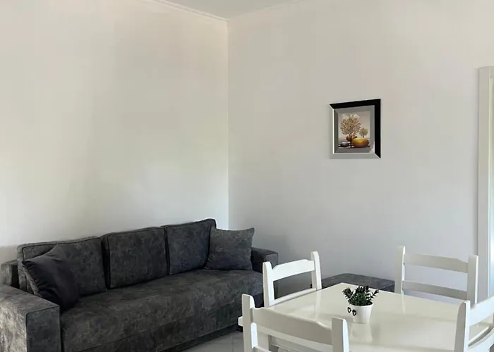 Xhefri's Apartmán *